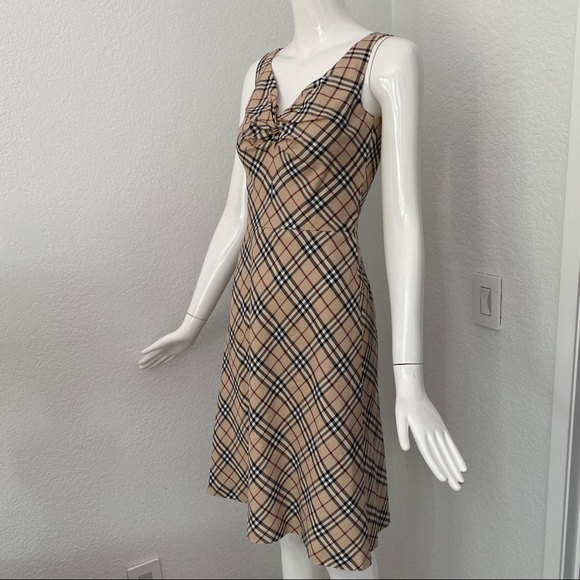 Burberry beige check twist front dress - Picture 6 of 9